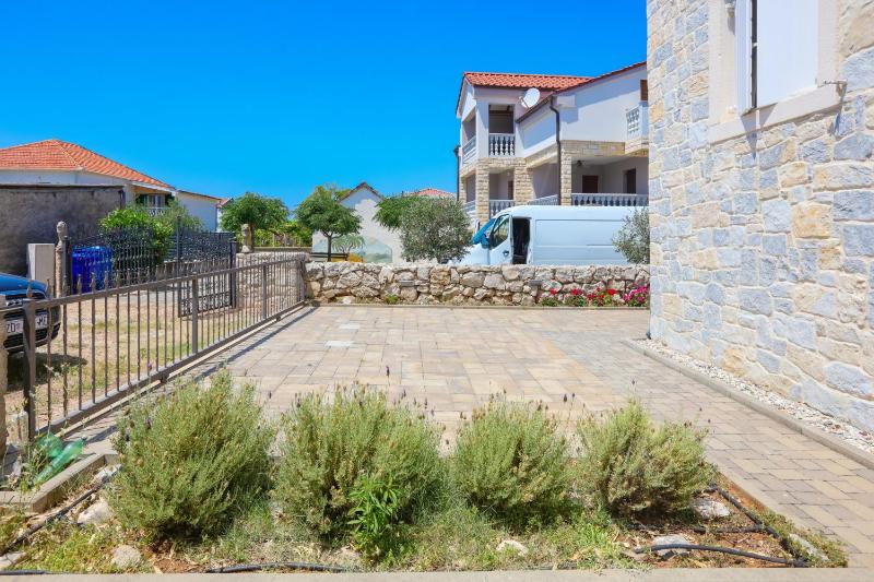 Family-friendly apartments with swimming pool Biograd na Moru Biograd - 23754 - image 6