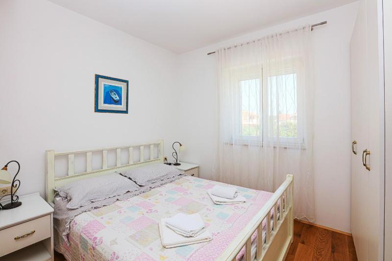 Family-friendly apartments with swimming pool Biograd na Moru Biograd - 23754 - image 17