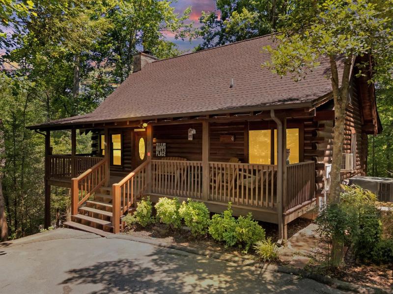 Five-Bedroom House image 3
