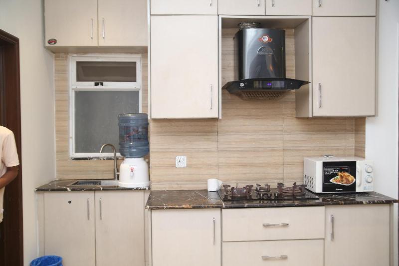 2 BR Suite Central location-Gulberg - image 9