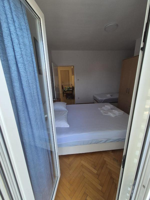 Apartmani Baška Voda - image 42