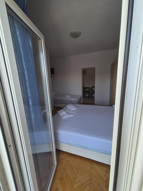 Apartmani Baška Voda - image 27