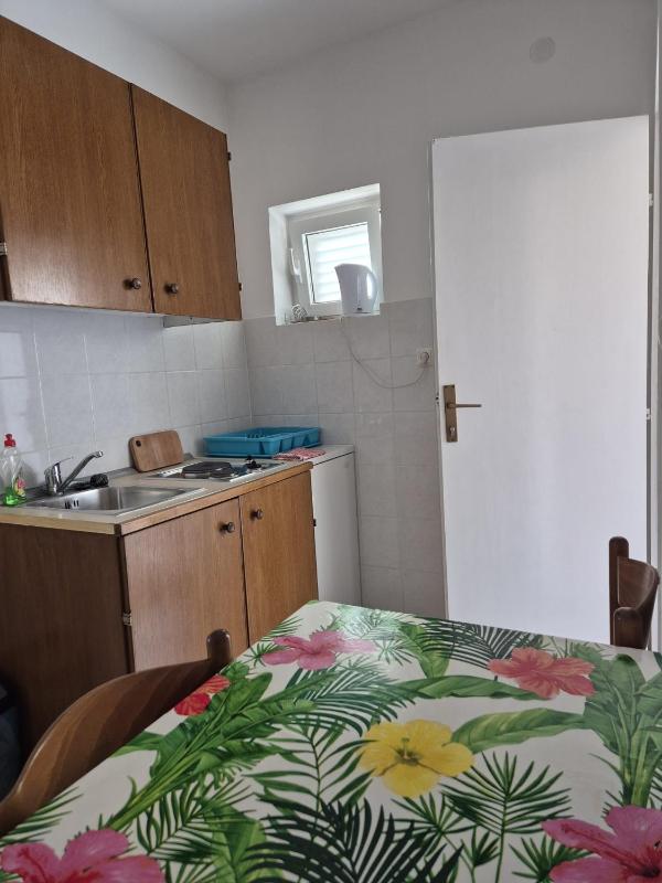 Apartmani Baška Voda - image 8