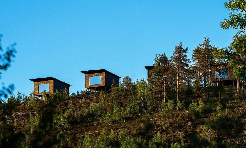 Junior Suite with Mountain View image 4