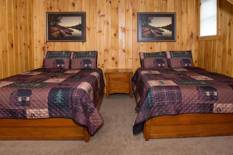 Standard Double Room image 3
