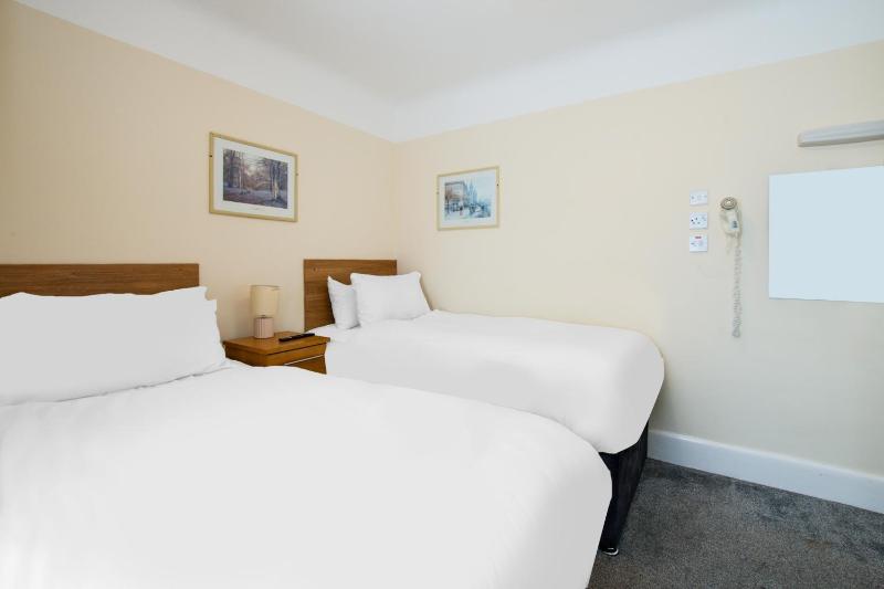 Russel Court Hotel Bournemouth Central - image 2