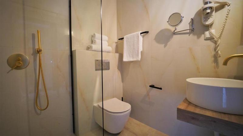 Enjoy Lichnos Bay Village Camping Hotel and Apartments - image 14
