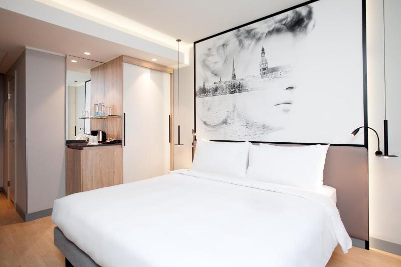 Standard Room image 3