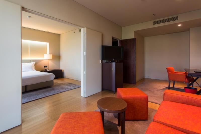 Executive Suite image 2