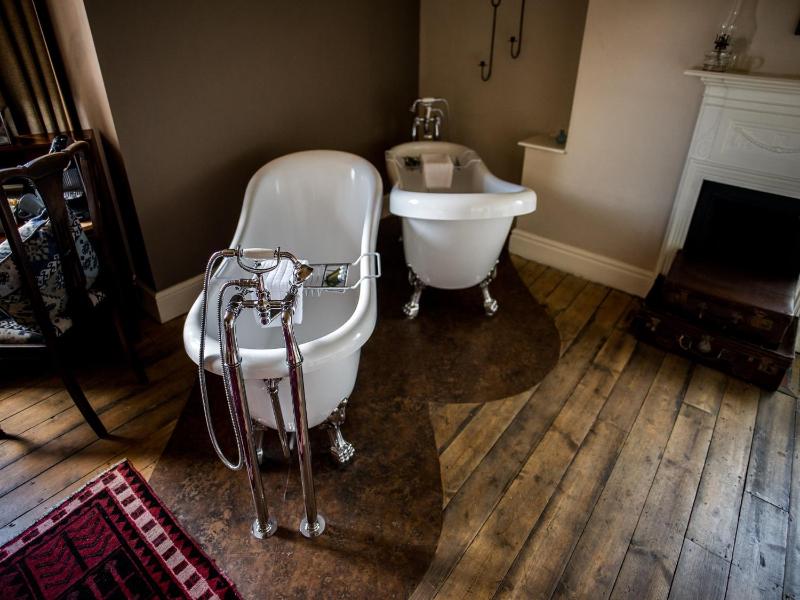 Signature  Room image 3