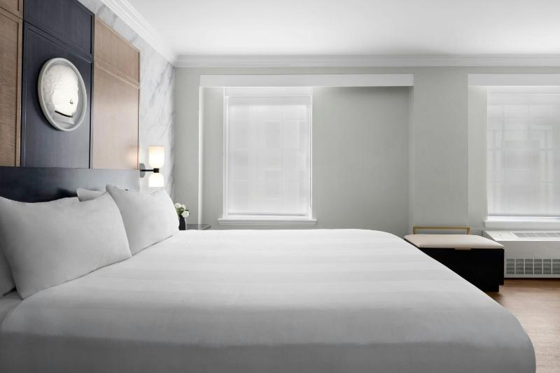 King Room image 2