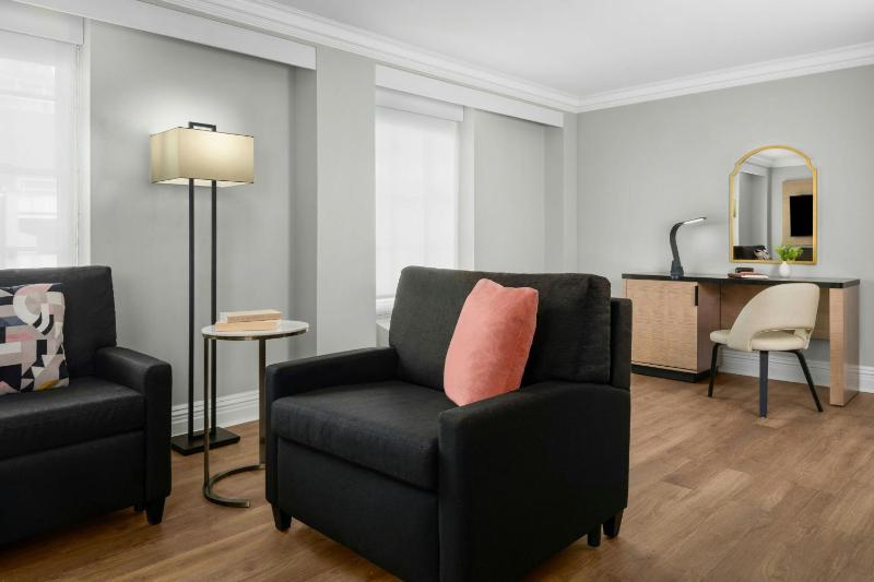 Junior Suite image 3