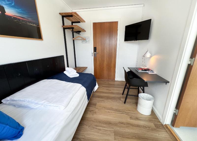 Standard Single Room image 4
