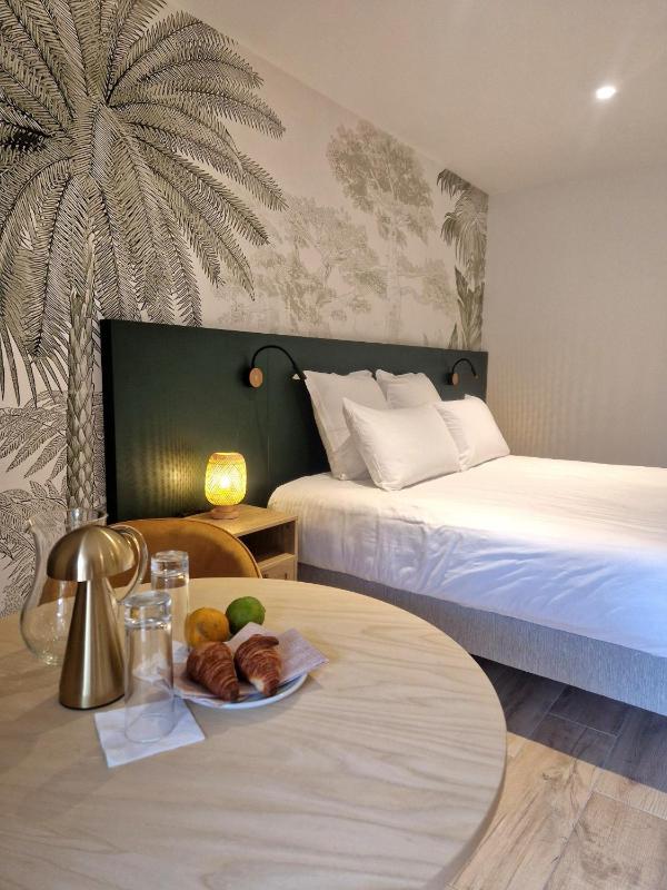 Club Double Room image 2