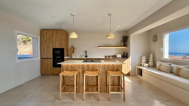 Apartamento Centro con vistas al Mar y Parking - image 13