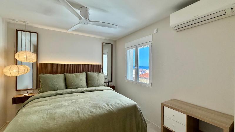 Apartamento Centro con vistas al Mar y Parking - image 2