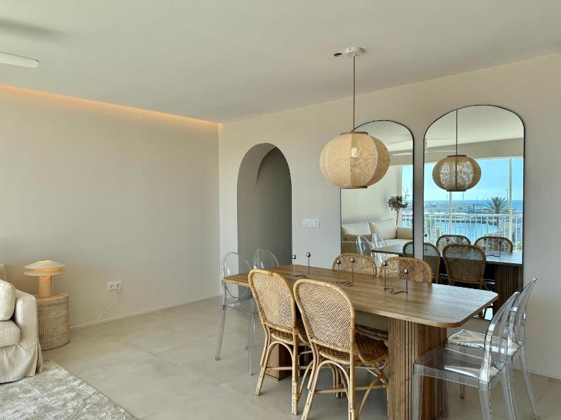 Apartamento Centro con vistas al Mar y Parking - image 16