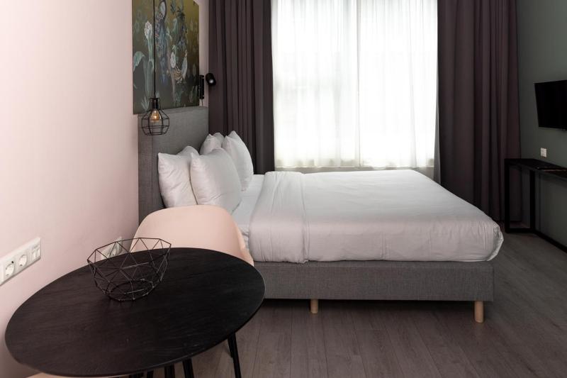 Economy Double Room image 4