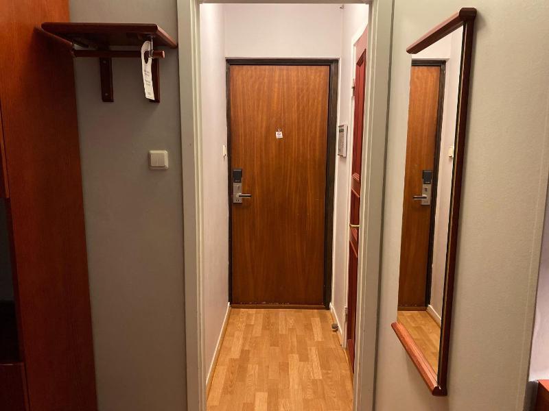 Standard Single Room image 3