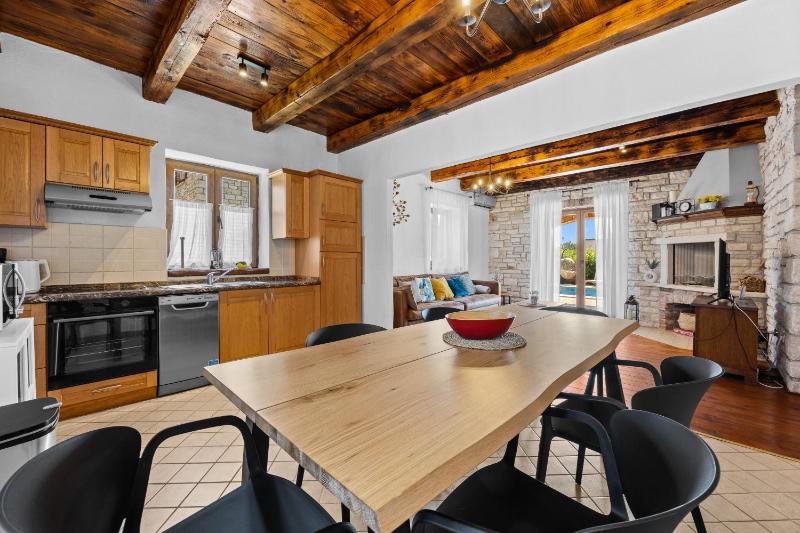 Rustic Villa Lara with pool - image 20