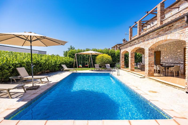 Rustic Villa Lara with pool - image 33