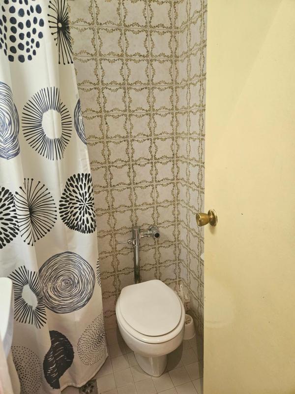 Small Double Room image 4