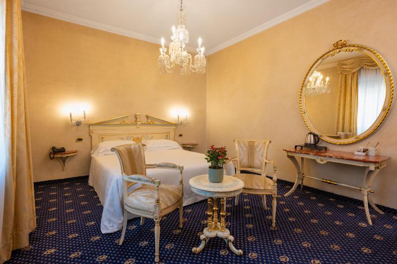 Standard Double Room image 4