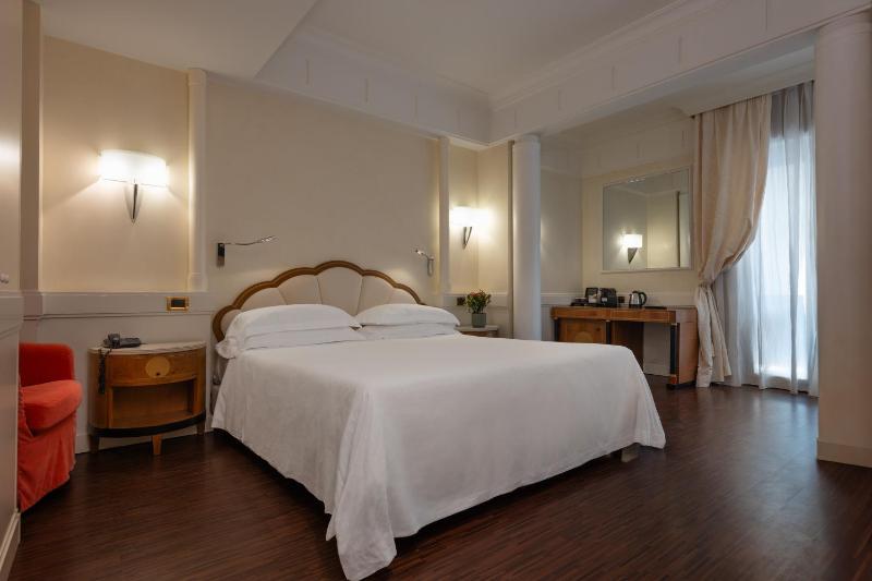 Hotel Stendhal - image 2