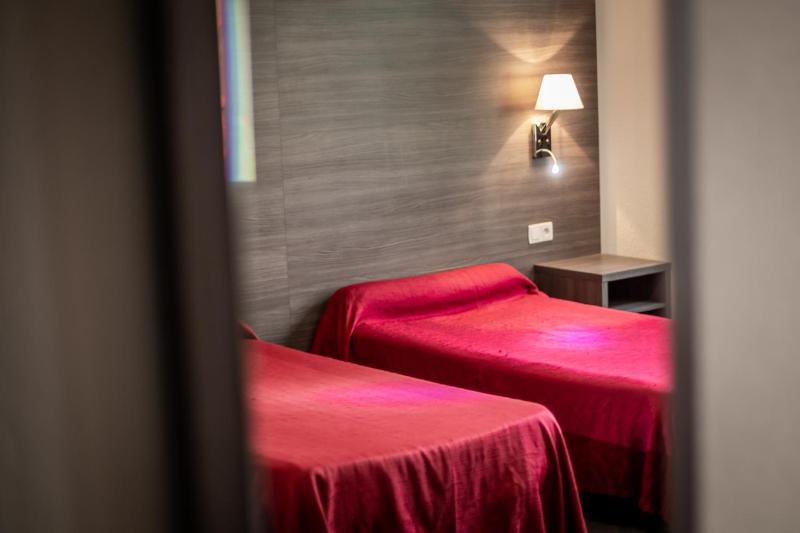 Two-Bedroom Suite image 4