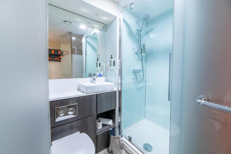 easyHotel Leeds - image 18