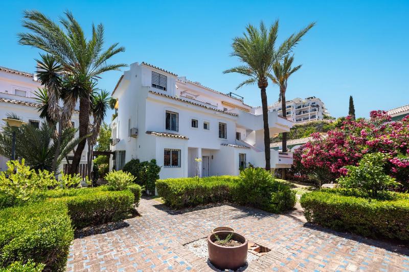 Riviera Dream Gardens by Alfresco Stays - image 8