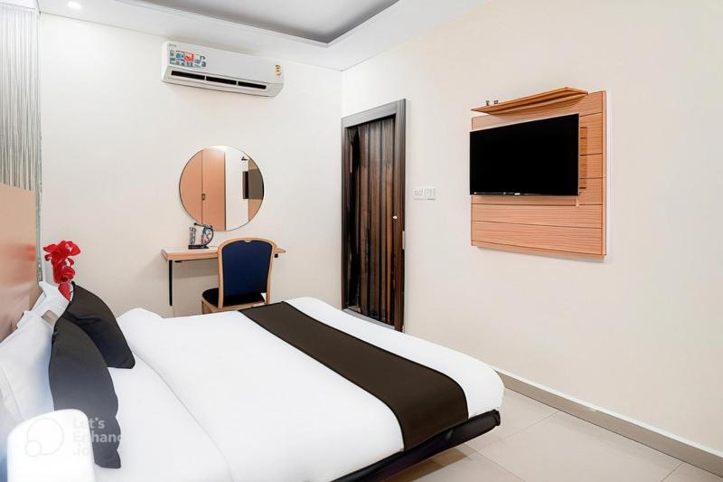 Hotel Elite rooms & Banquet - image 14