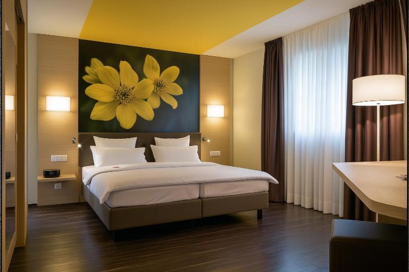 Premium Double Room image 3