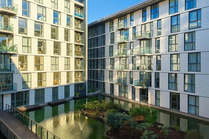 Two-Bedroom Apartment with Balcony image 4