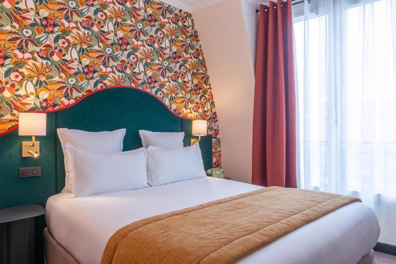 Pretty Double image 1