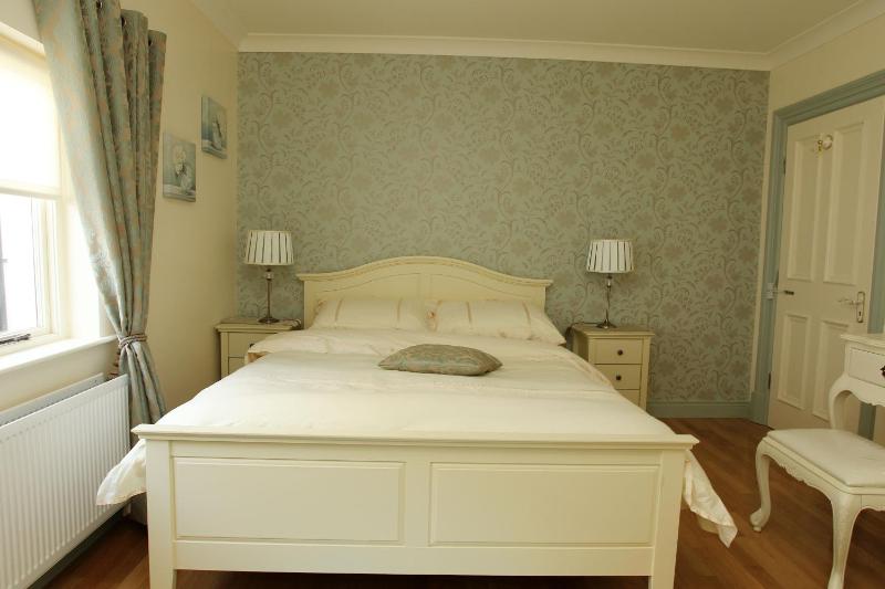 Double Room image 2