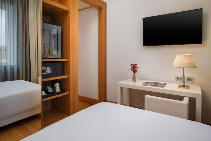 Superior Single Room image 3
