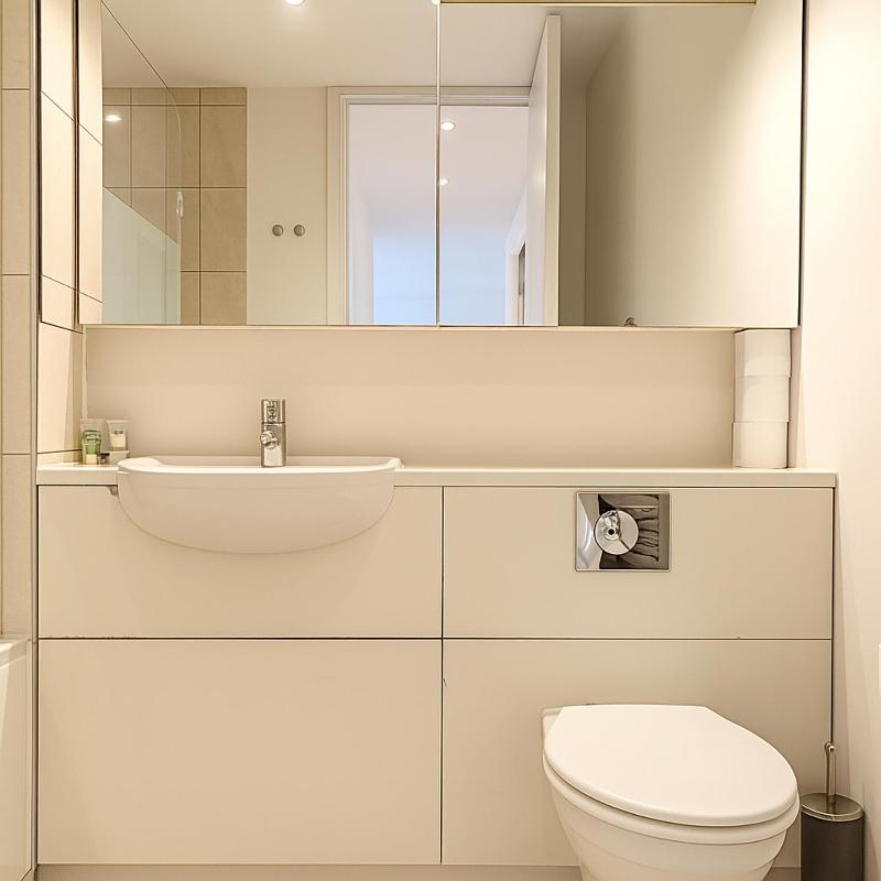 One-Bedroom Apartment-Cock lane, EC1A  image 1