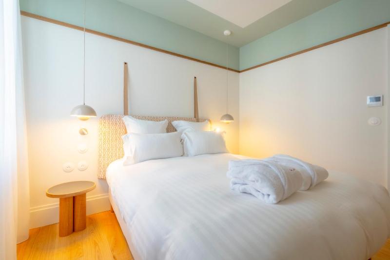 Double Room image 1