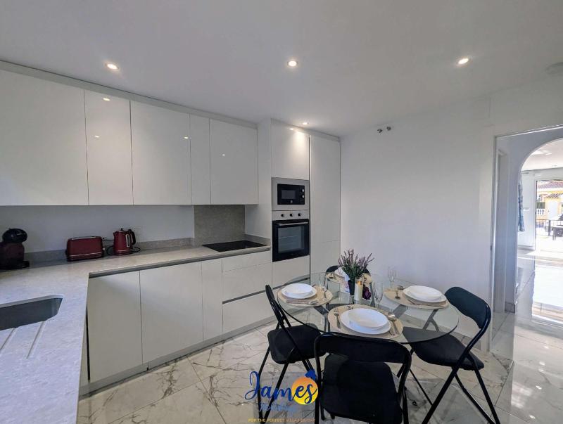 South facing 3 Bedroom townhouse with Com Pool VM76 - image 15