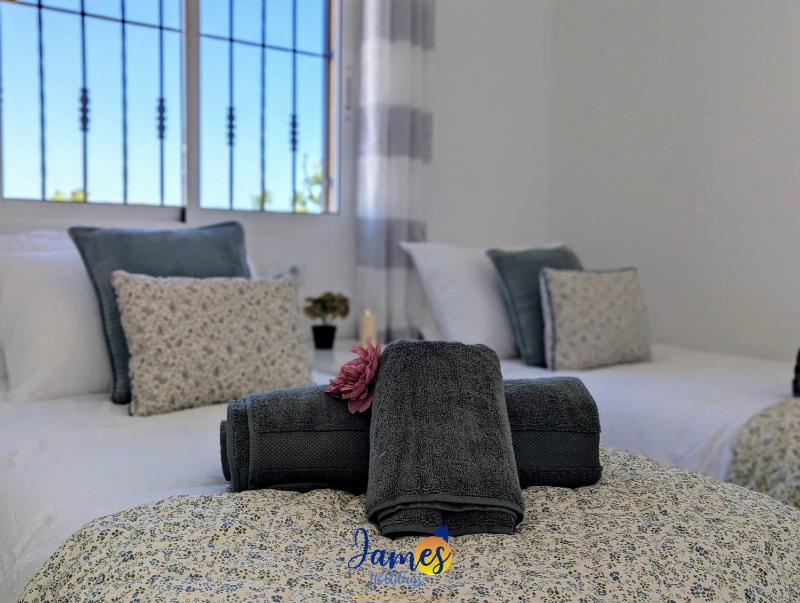 South facing 3 Bedroom townhouse with Com Pool VM76 - image 12