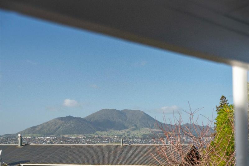 The Cozy Corner - Taupo Holiday Home - image 13