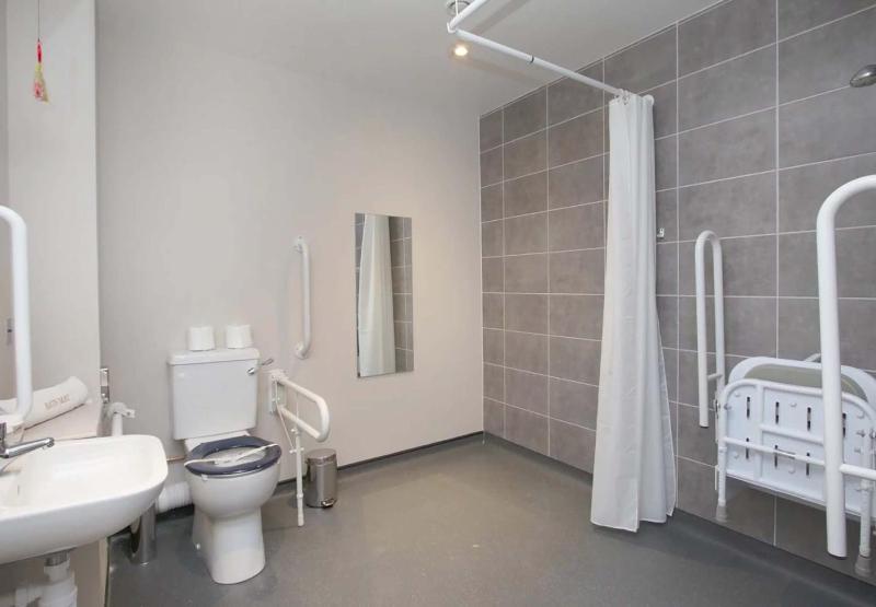 Double or Twin Room - Disability Access image 3