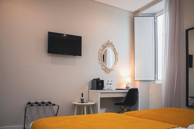 Standard Double Room image 4