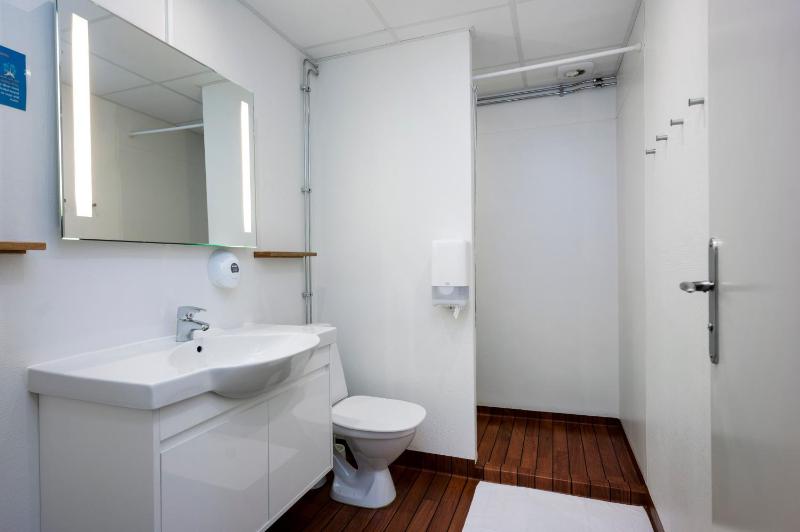 Double or Twin Room image 4