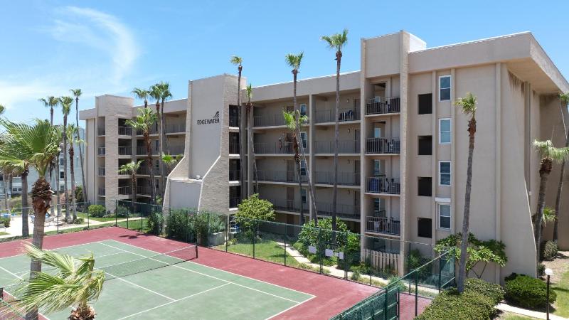 Edgewater Condo Unit #303 Apts - image 16