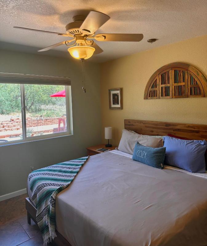 Apartment with Mountain View image 2