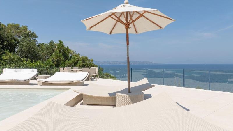 JAMES FCD75 - super exclusive seafront luxury villa in les Parcs de Saint Tropez - image 6