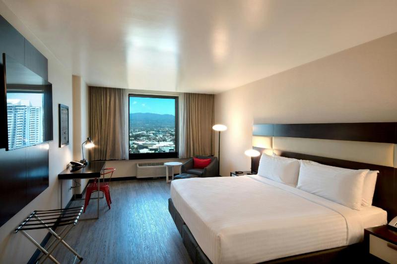 Four Points by Sheraton San Jose Sabana - image 1
