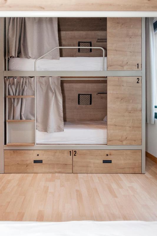 Quadruple Room (Bunk Beds) with Private Bathroom image 4